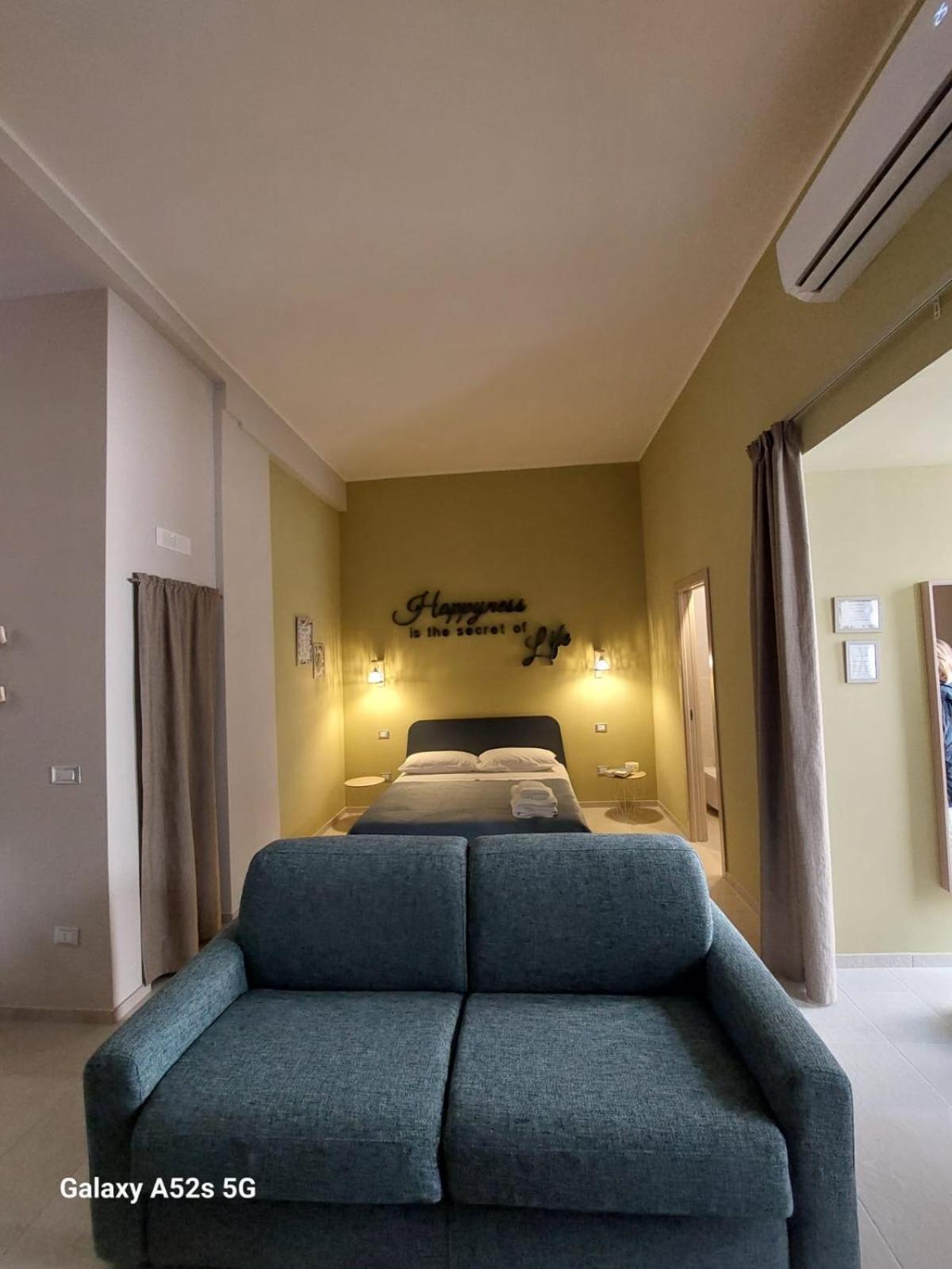 Apartamento Happynesshouse_Locazione Turistica Trani Exterior foto